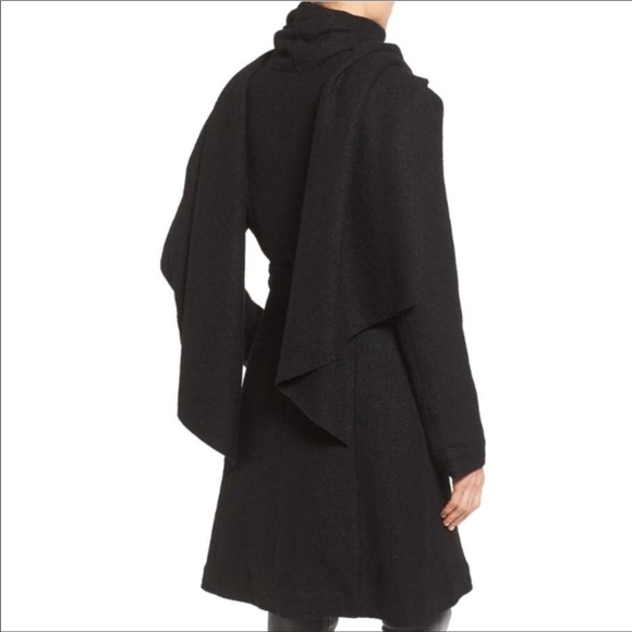 🆕Cole Haan black belted wool coat attached scarf - Picture 3 of 7